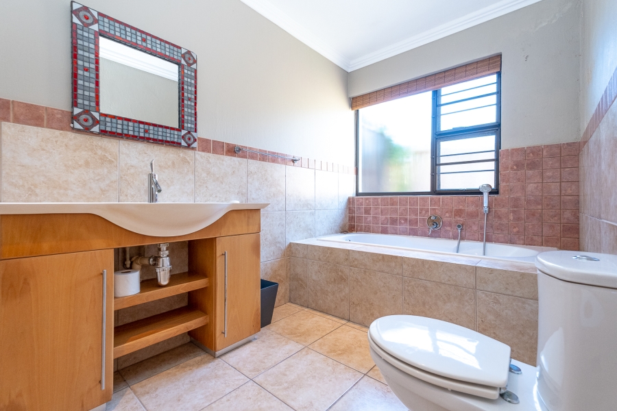 To Let 3 Bedroom Property for Rent in Wilderness Central Western Cape